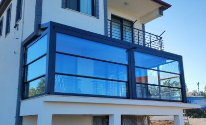 GİYOTİN CAM BALKON